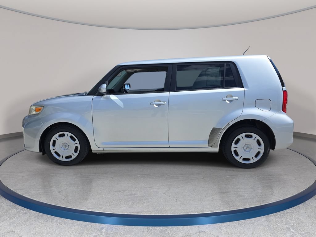 Used 2012 Scion xB FWD image 9
