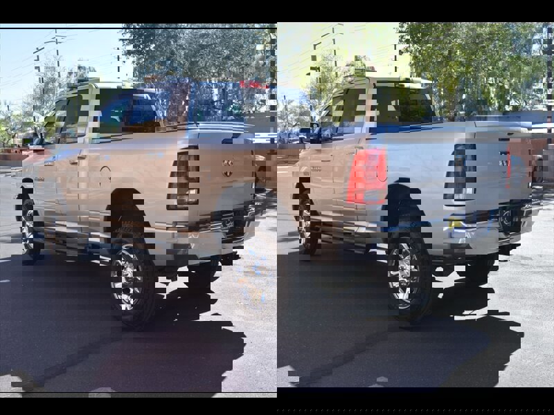 Used 2015 RAM 2500 SLT image 6