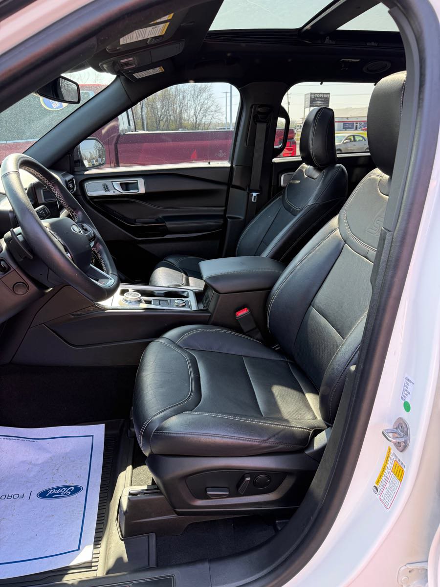 Used 2023 Ford Explorer ST w/ Equipment Group 401A AWD/4WD image 9