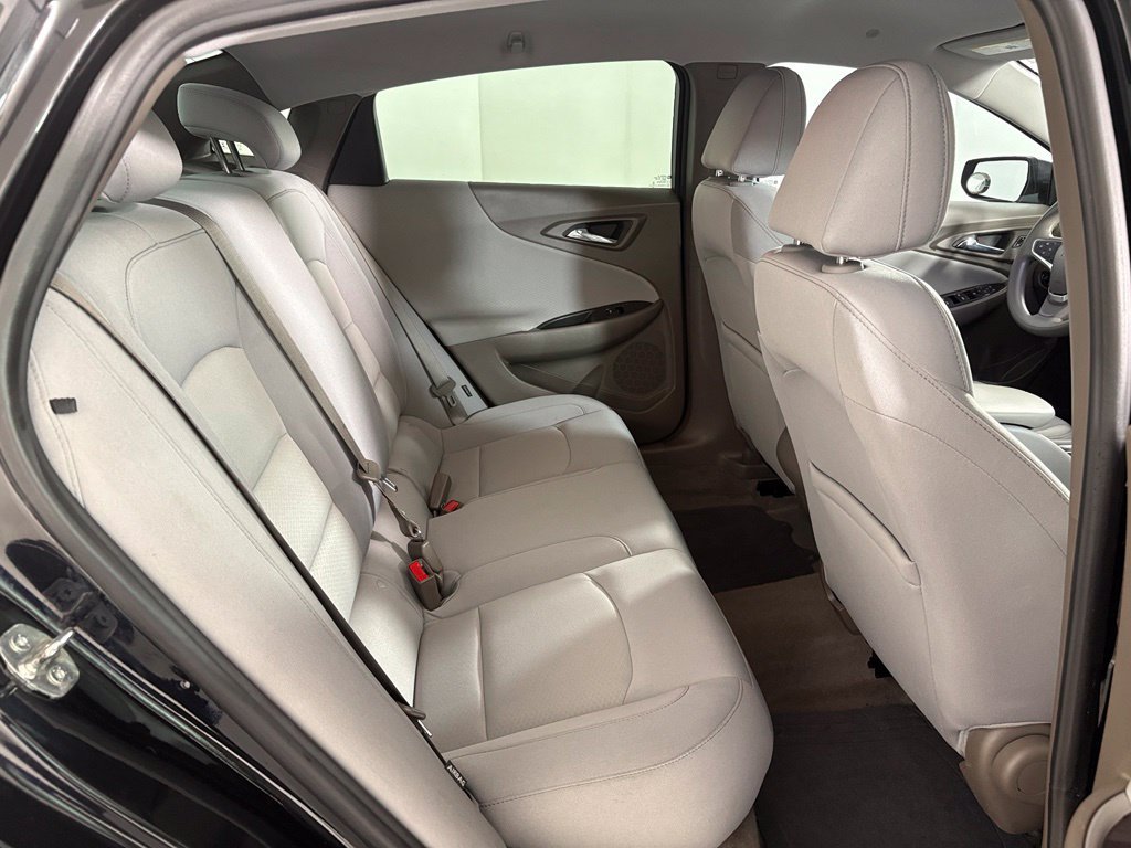 Used 2020 Chevrolet Malibu LS FWD image 37