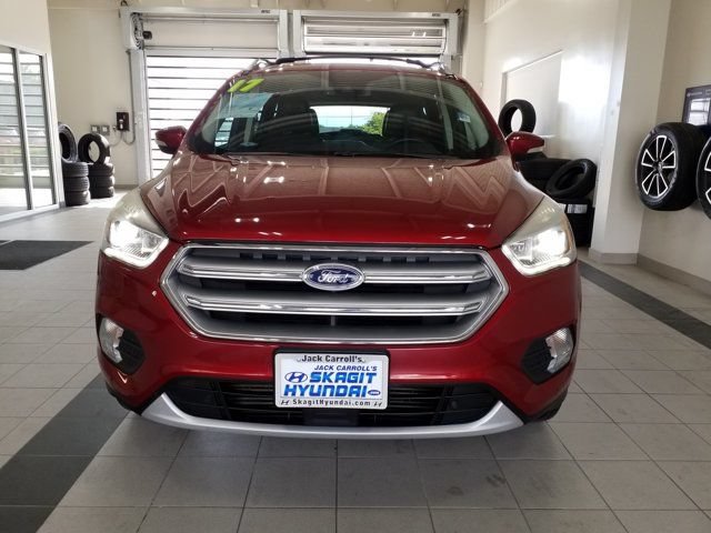 Used 2017 Ford Escape Titanium w/ Equipment Group 301A AWD/4WD image 18