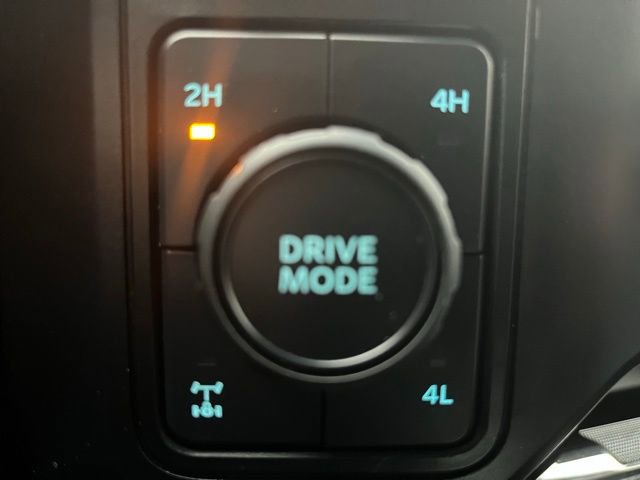 Used 2023 Ford F350 Lariat w/ Chrome Package image 23