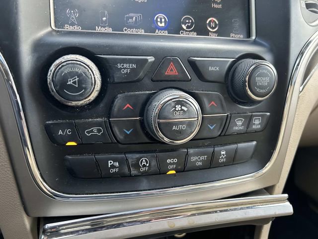 Used 2017 Jeep Grand Cherokee Limited image 32