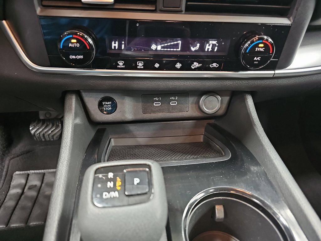 Used 2024 Nissan Rogue SV image 21