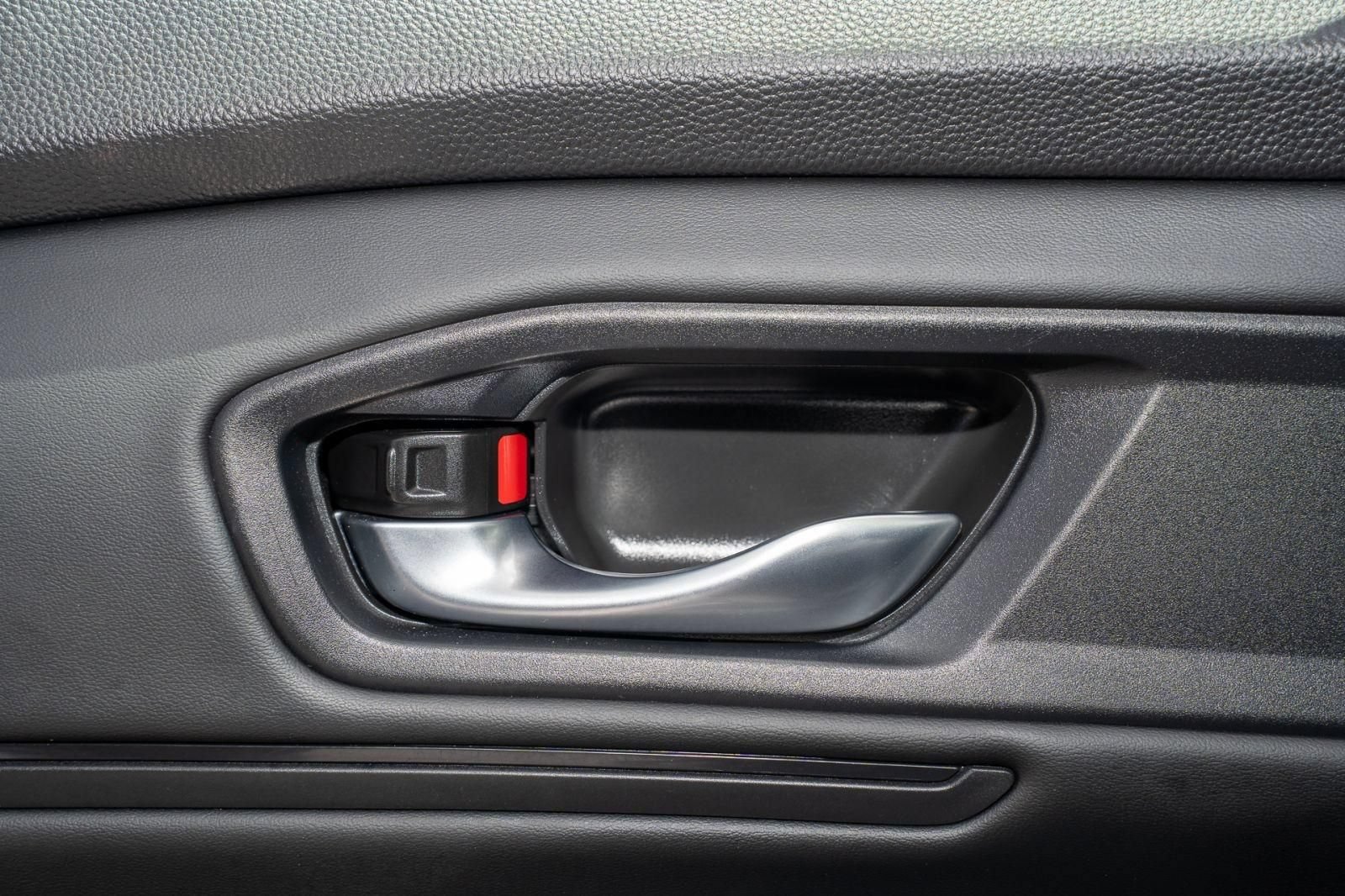 Certified 2024 Honda Accord EX image 28