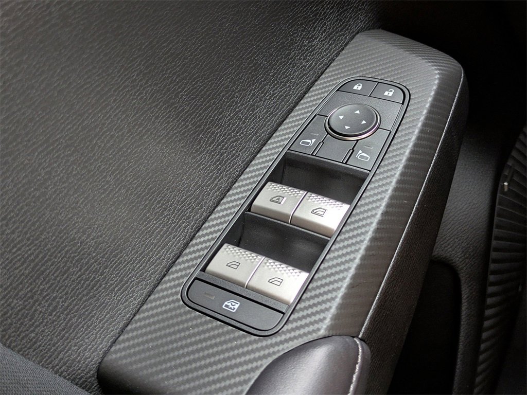 New 2025 Mitsubishi Outlander ES image 23