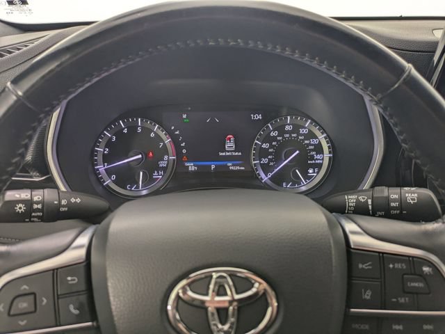 Used 2021 Toyota Highlander XSE AWD/4WD image 17