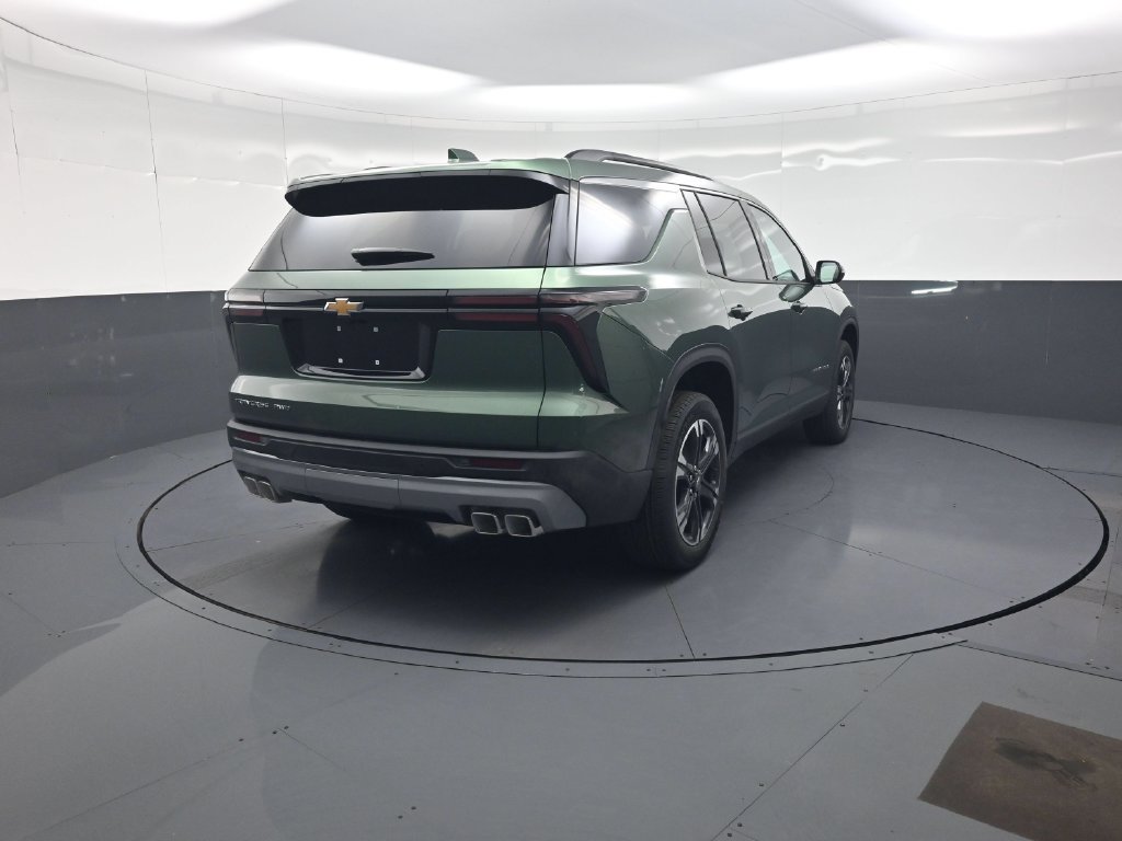 New 2027 Chevrolet Traverse LT AWD/4WD image 3