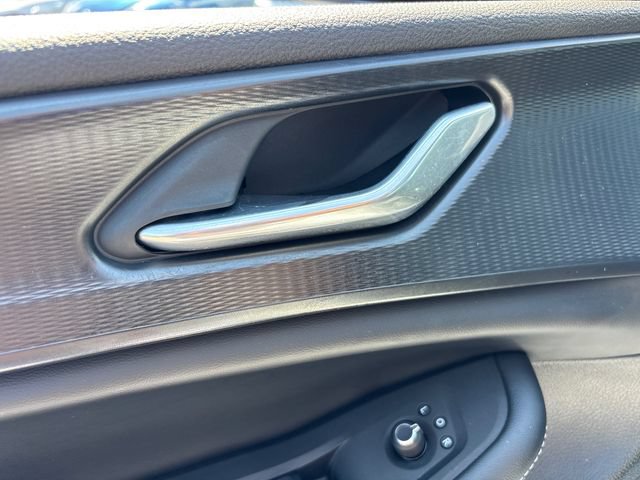Used 2025 Jeep Grand Cherokee L Laredo w/ Luxury Tech Group I AWD/4WD image 15