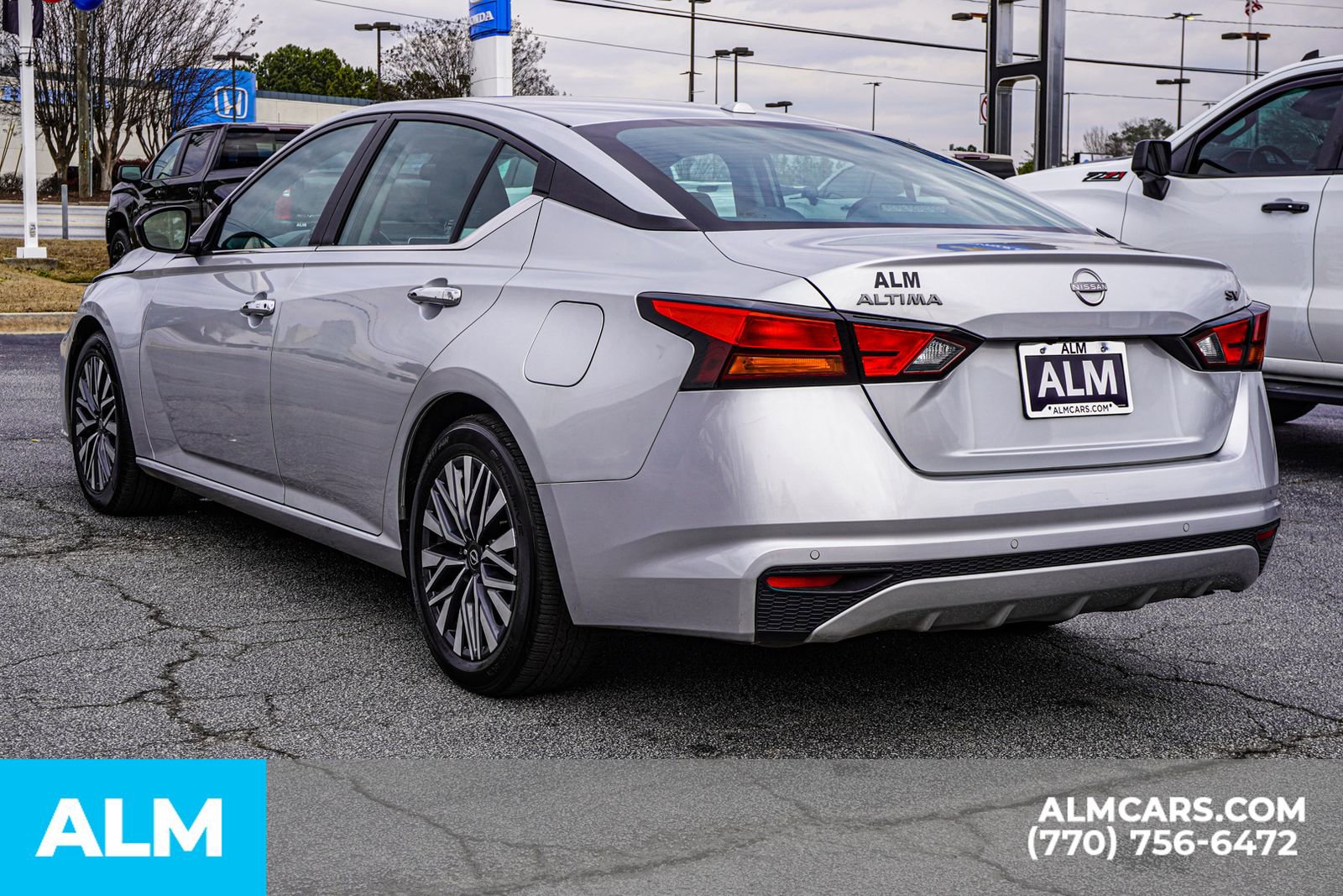 Used 2024 Nissan Altima 2.5 SV image 7