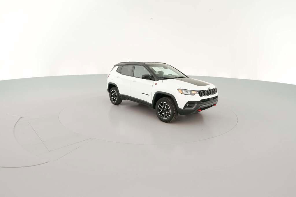 New 2026 Jeep Compass Trailhawk image 16