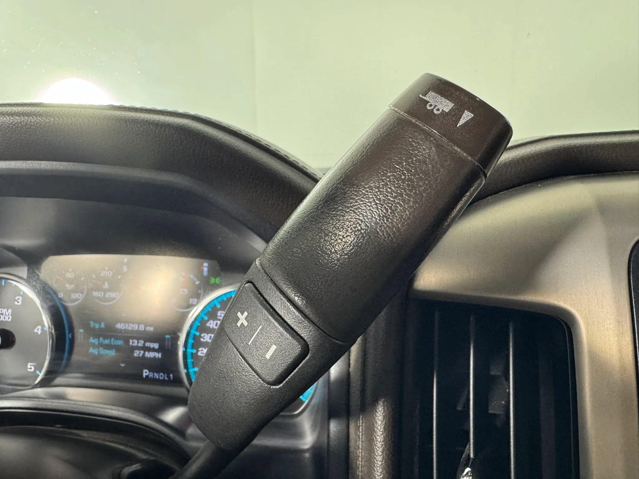 Used 2019 GMC Sierra 2500 Denali w/ Duramax Plus Package AWD/4WD image 21