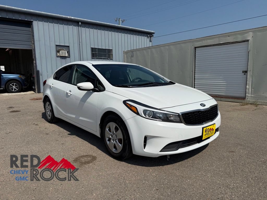 Used 2017 Kia Forte LX FWD image 3