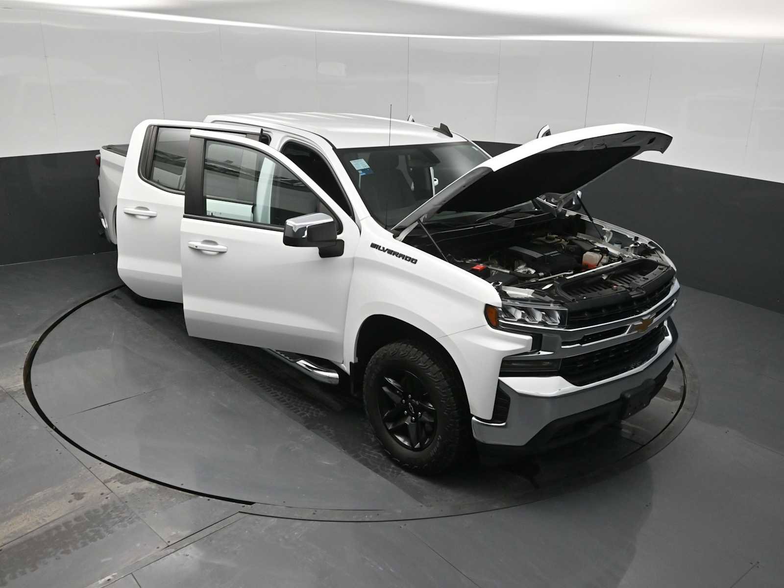 Used 2021 Chevrolet Silverado 1500 LT w/ Bed Protection Package AWD/4WD image 31