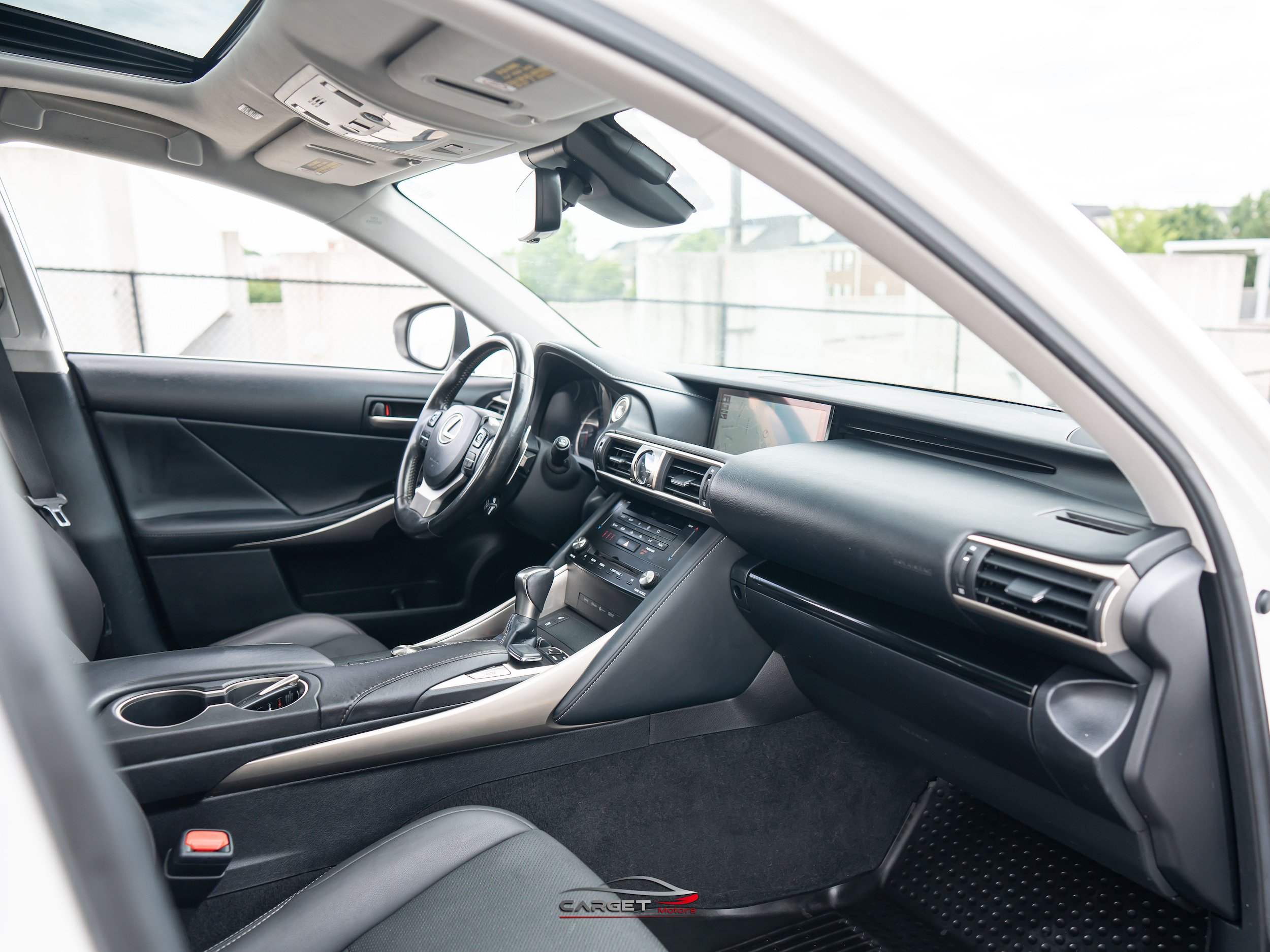 Used 2018 Lexus IS 300 AWD w/ Comfort Package image 15