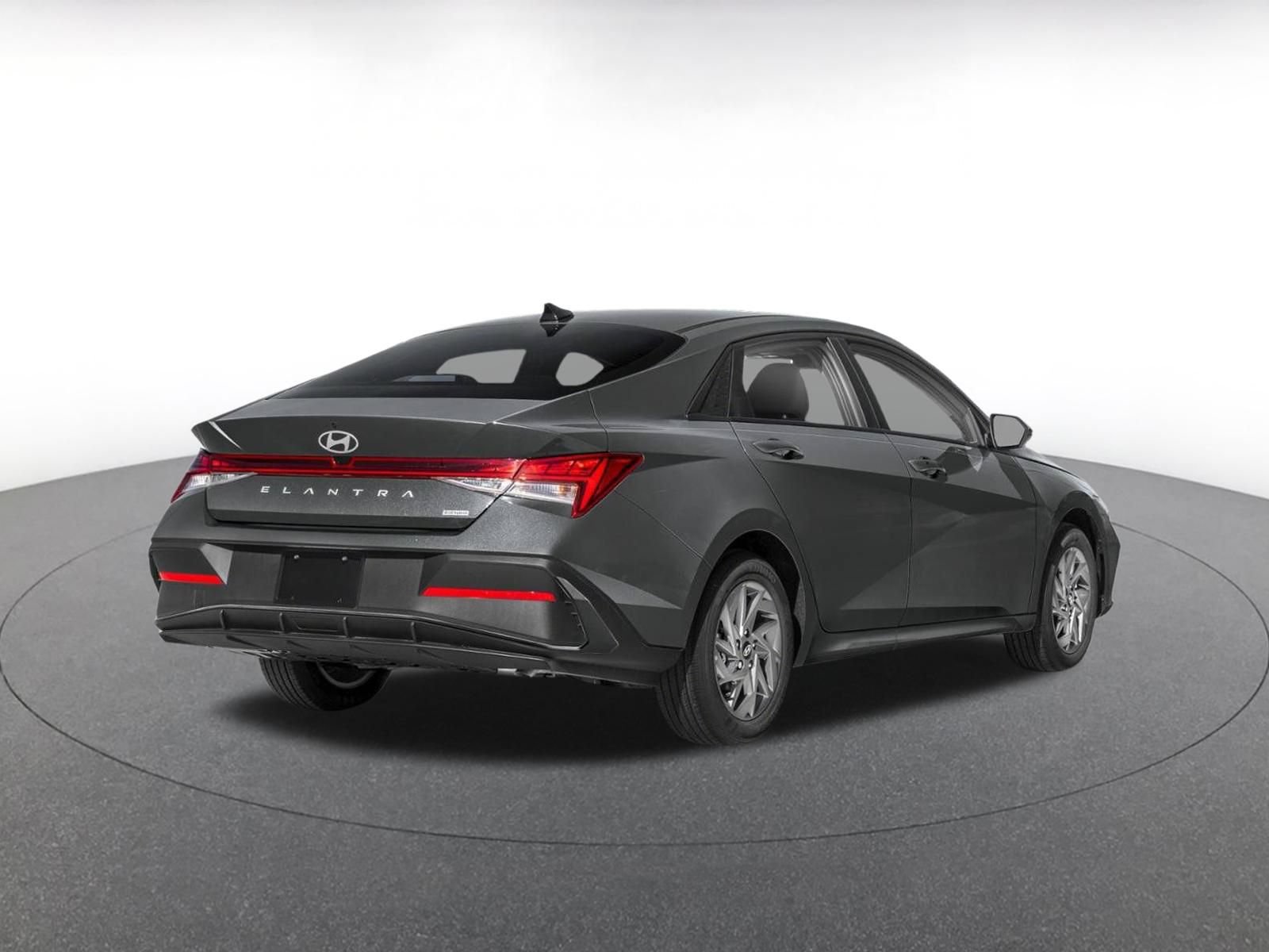 Used 2026 Hyundai Elantra Hybrid FWD image 10