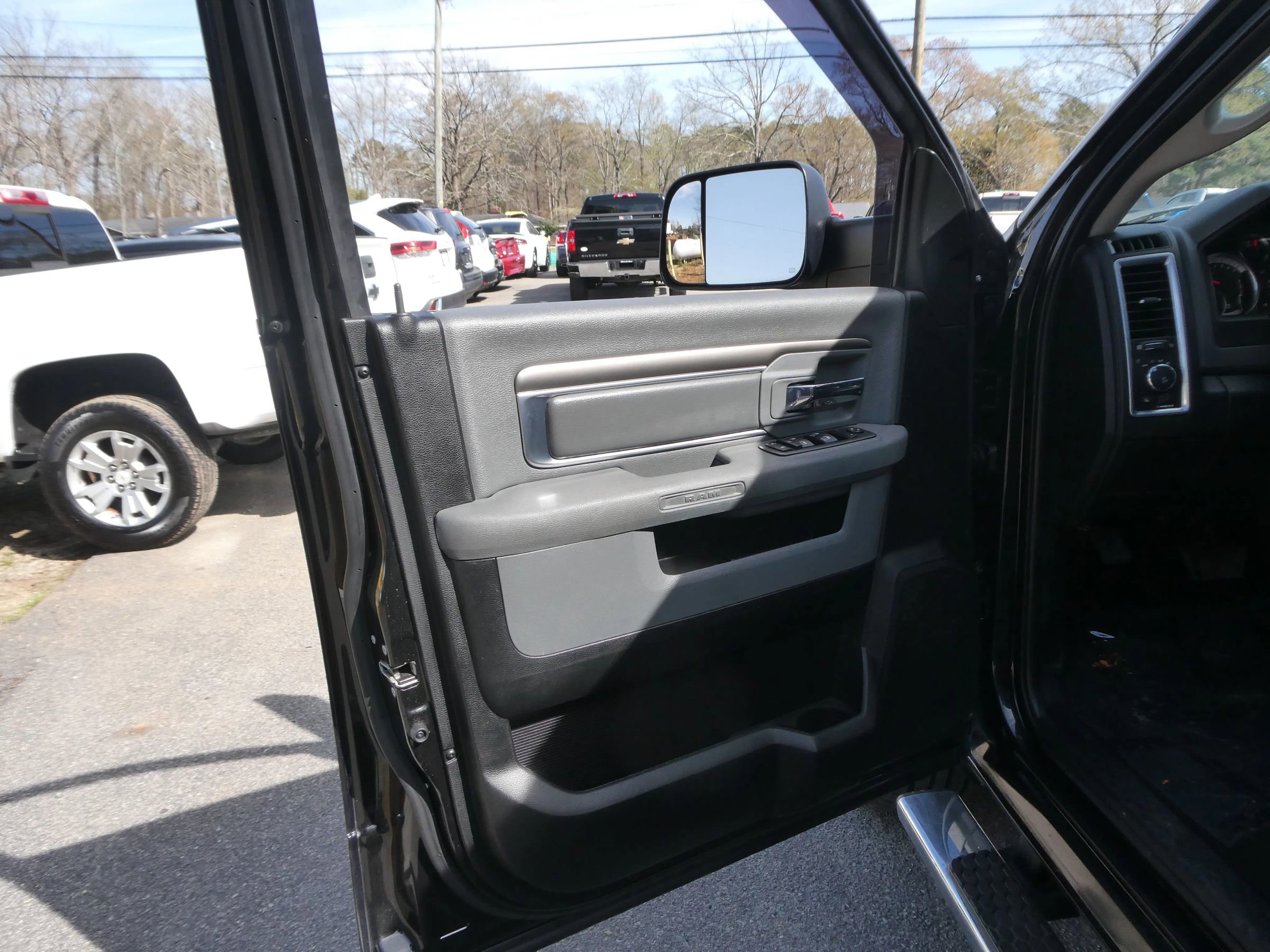Used 2018 RAM 1500 Big Horn image 11