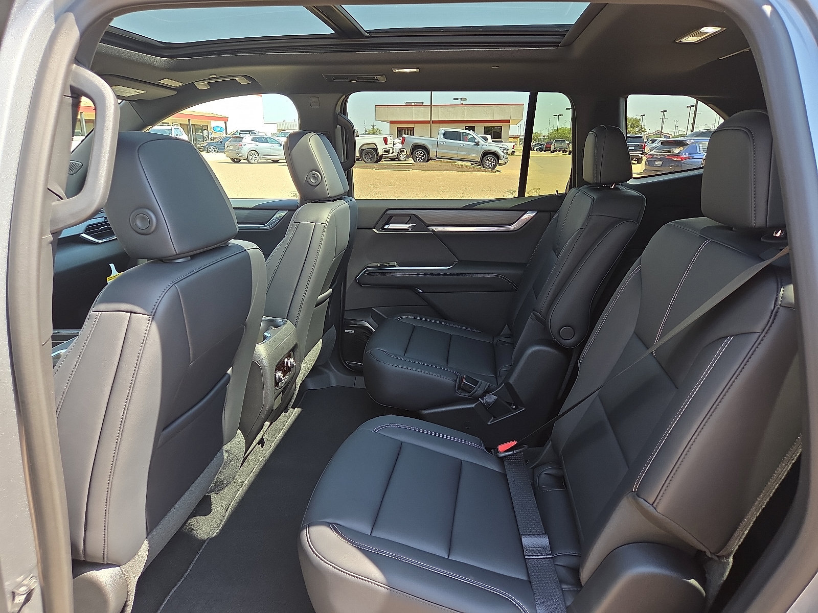 New 2026 GMC Acadia Elevation w/ Black Edition FWD image 9
