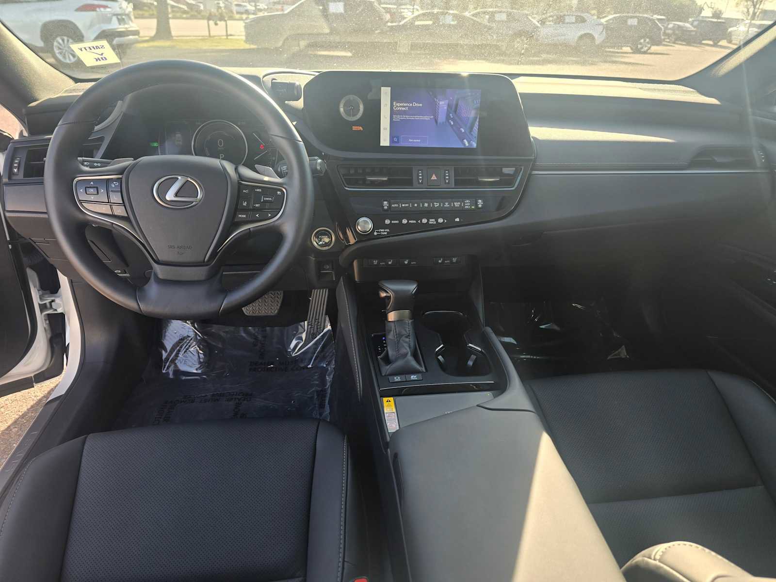 Used 2025 Lexus ES 300h w/ Premium Package image 21