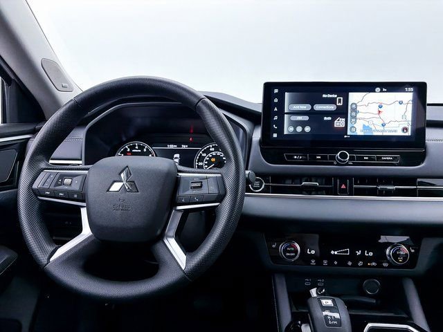 New 2025 Mitsubishi Outlander ES image 13