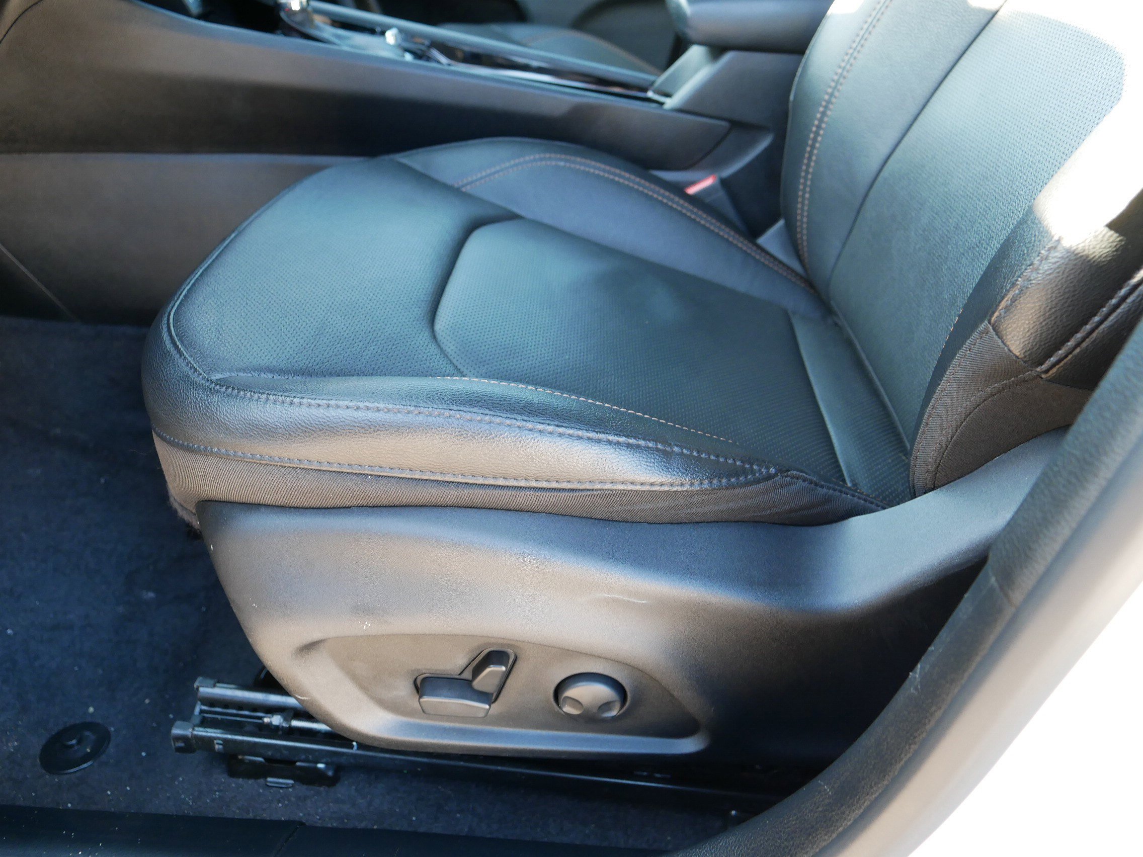 Certified 2024 Jeep Compass Limited w/ Elite Group image 20