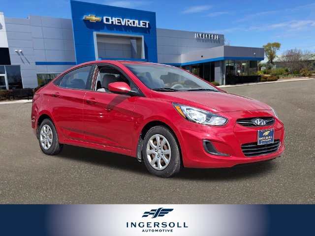 Used 2012 Hyundai Accent GLS FWD image 1