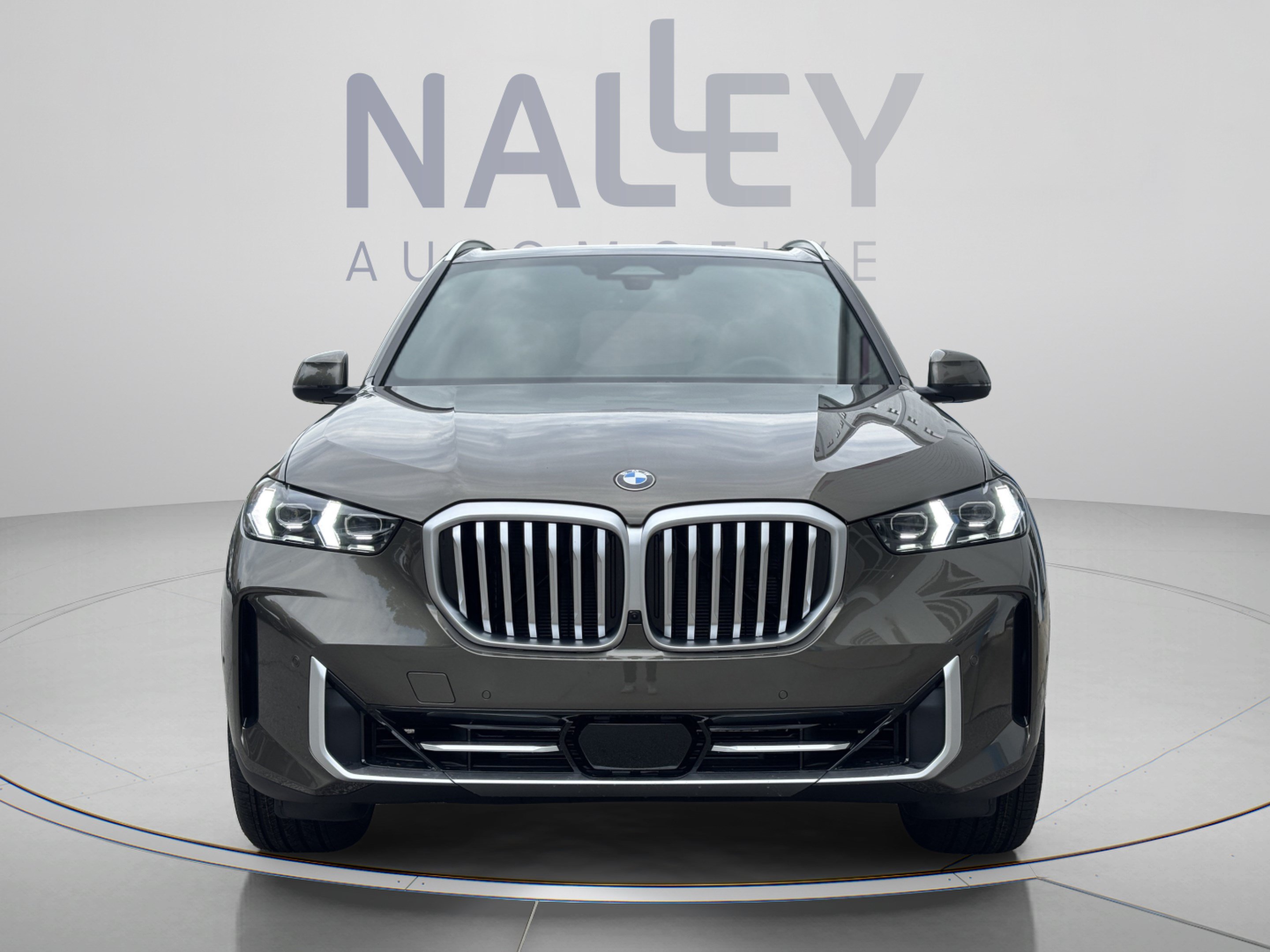 Used 2026 BMW X5 xDrive40i w/ Premium Package AWD/4WD image 6