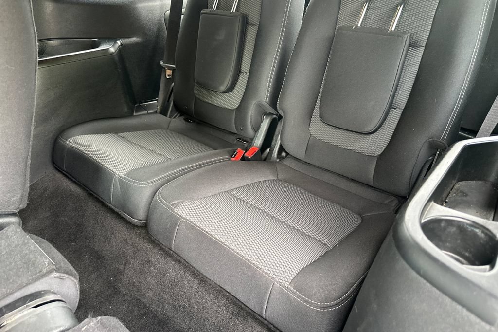 Used 2018 Ford Explorer XLT AWD/4WD image 15