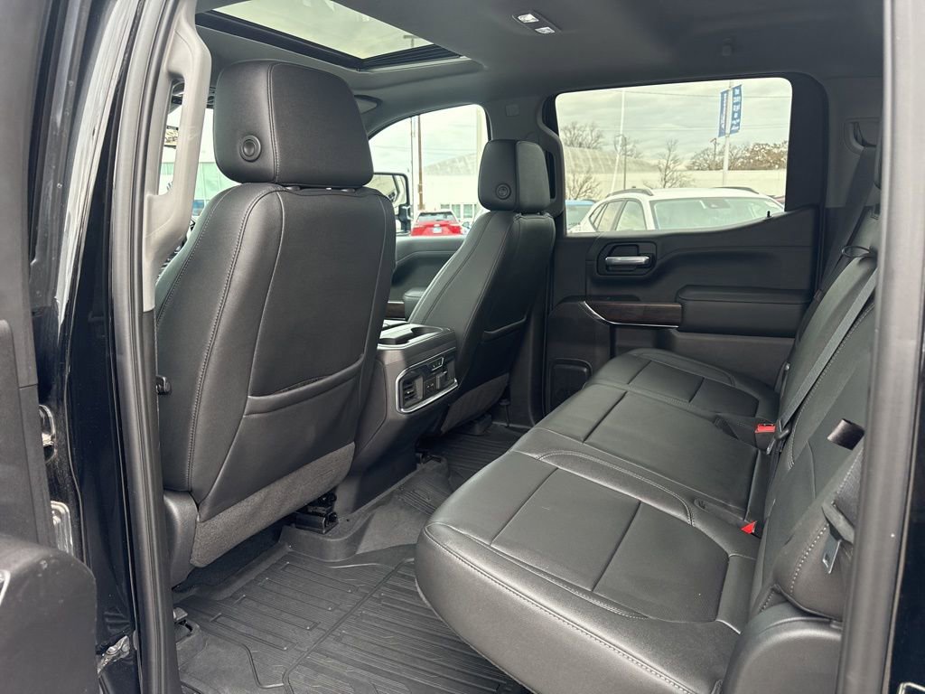 Used 2021 GMC Sierra 1500 SLT w/ SLT Premium Plus Package AWD/4WD image 15