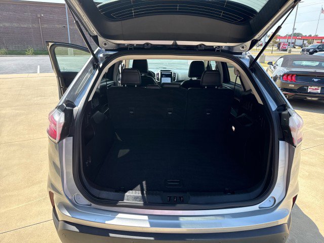 Used 2024 Ford Edge SEL image 11