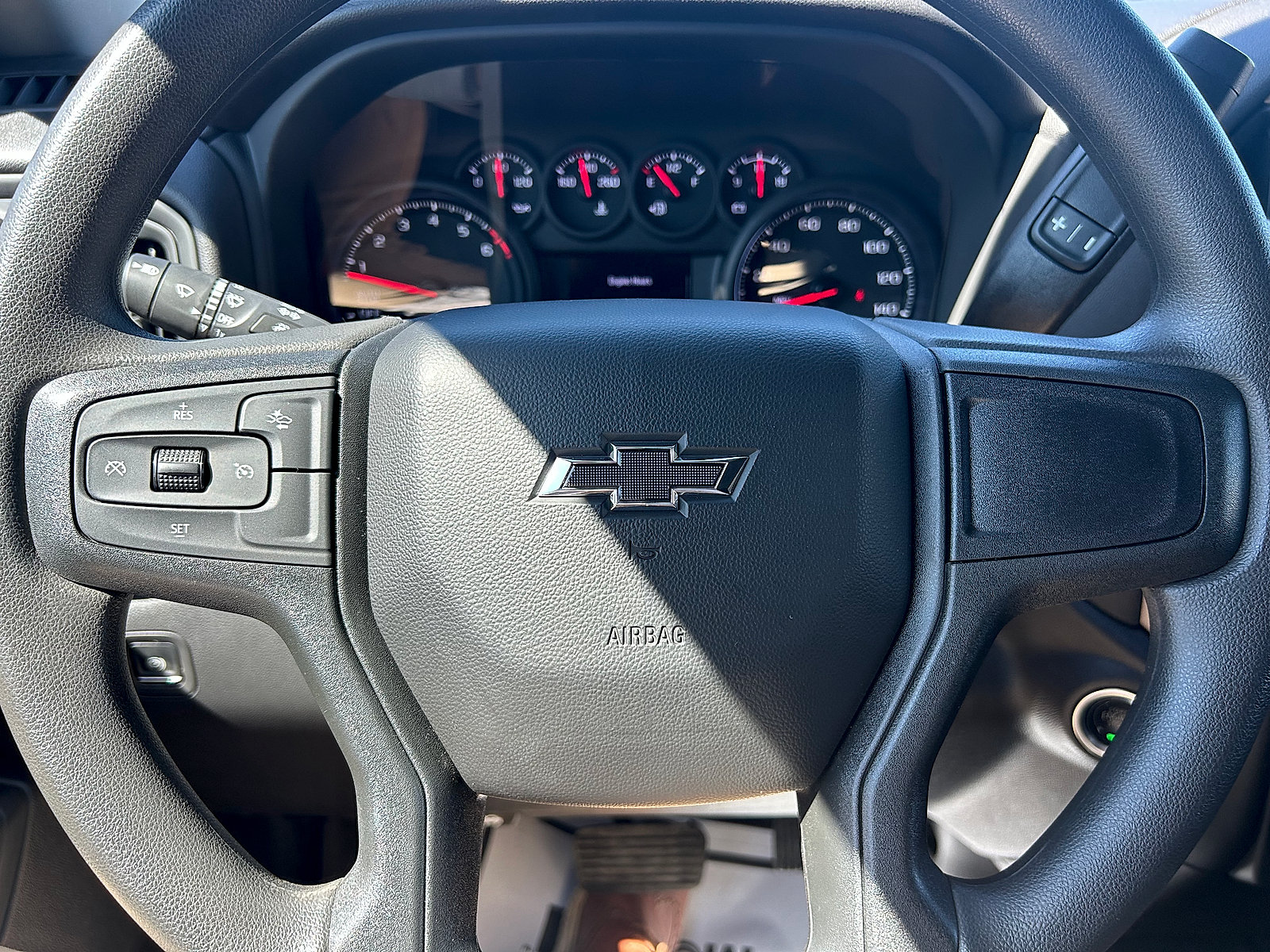Used 2025 Chevrolet Silverado 1500 Custom Trail Boss AWD/4WD image 17