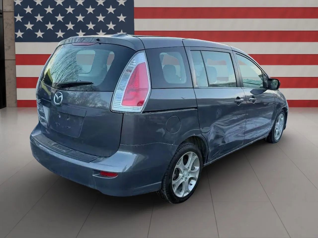 Used 2010 MAZDA MAZDA5 Sport image 2