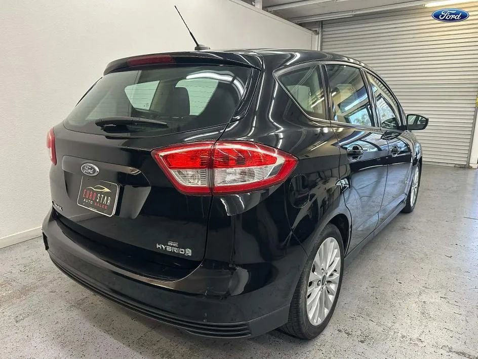 Used 2018 Ford C-MAX SE w/ Interior Protection Package image 4