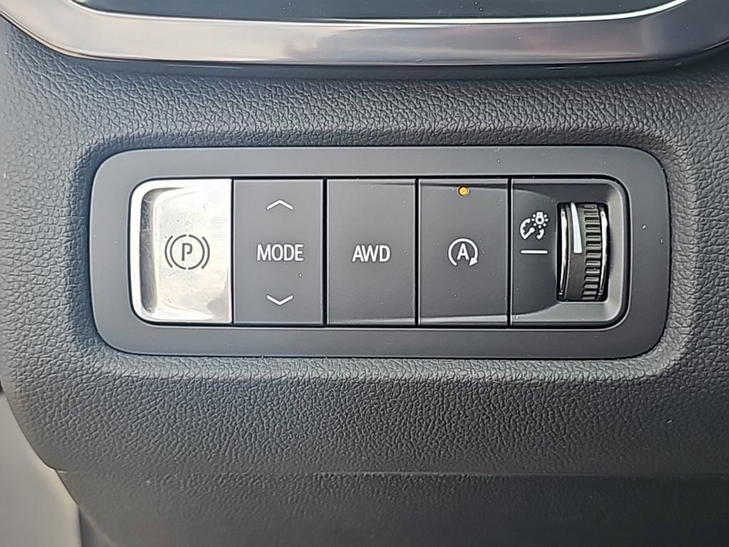 New 2026 GMC Acadia AT4 w/ Super Cruise Package image 19