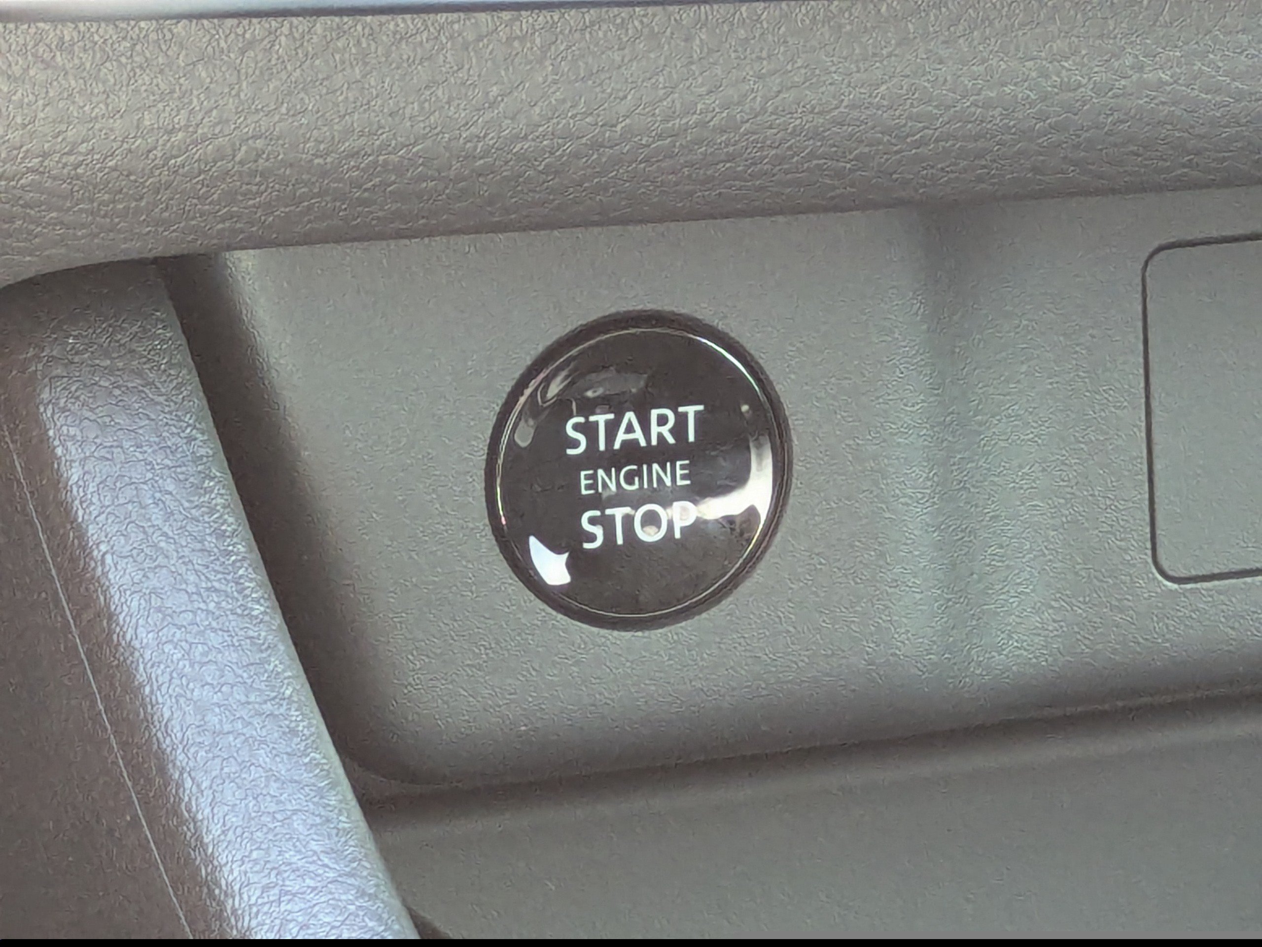 New 2026 Nissan Rogue Dark Armor FWD image 33