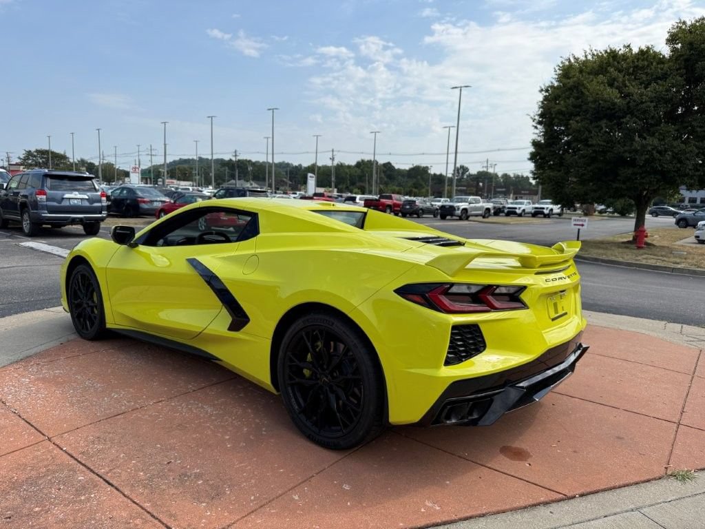 Used 2024 Chevrolet Corvette Stingray Premium Conv w/ Z51 Performance Package RWD image 5