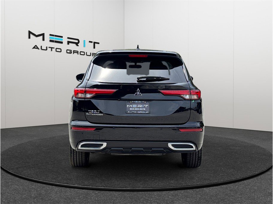 Used 2022 Mitsubishi Outlander ES image 8
