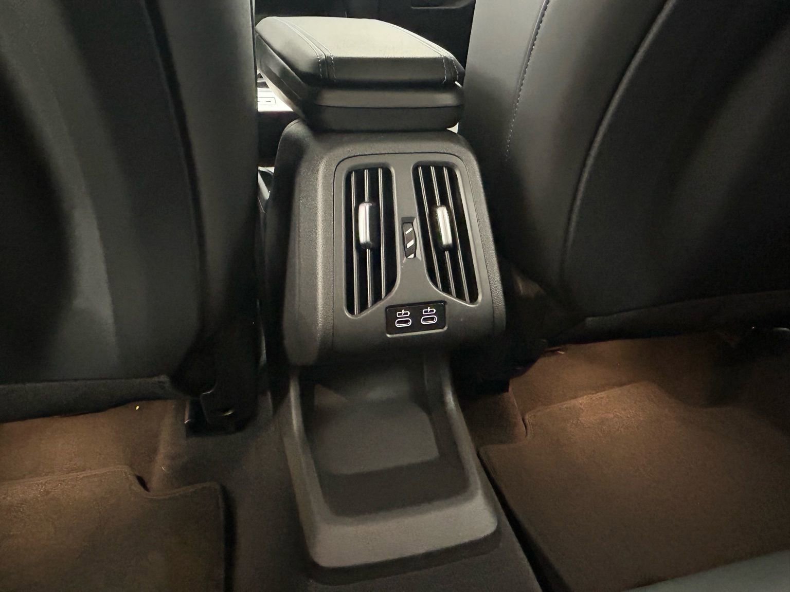 Used 2025 BMW X2 M35i AWD/4WD image 34