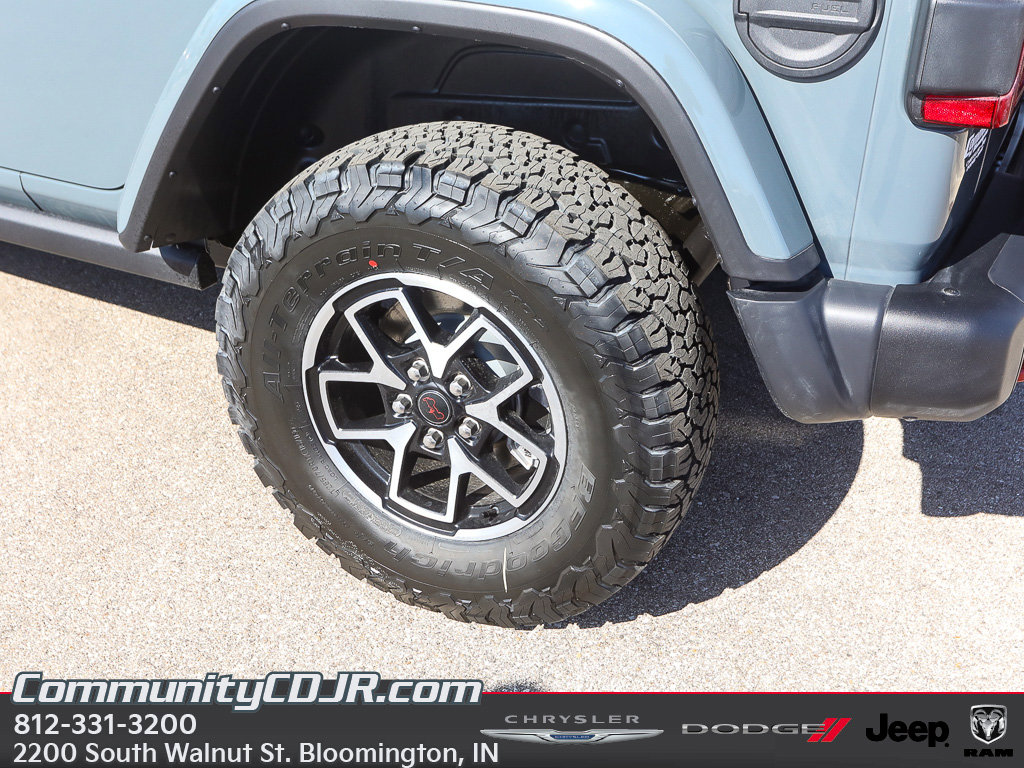New 2026 Jeep Wrangler Unlimited Rubicon w/ Whitecap Package image 9