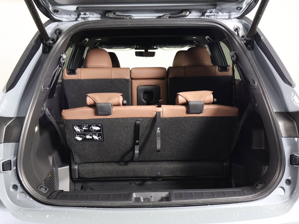 New 2026 Mitsubishi Outlander SEL image 23