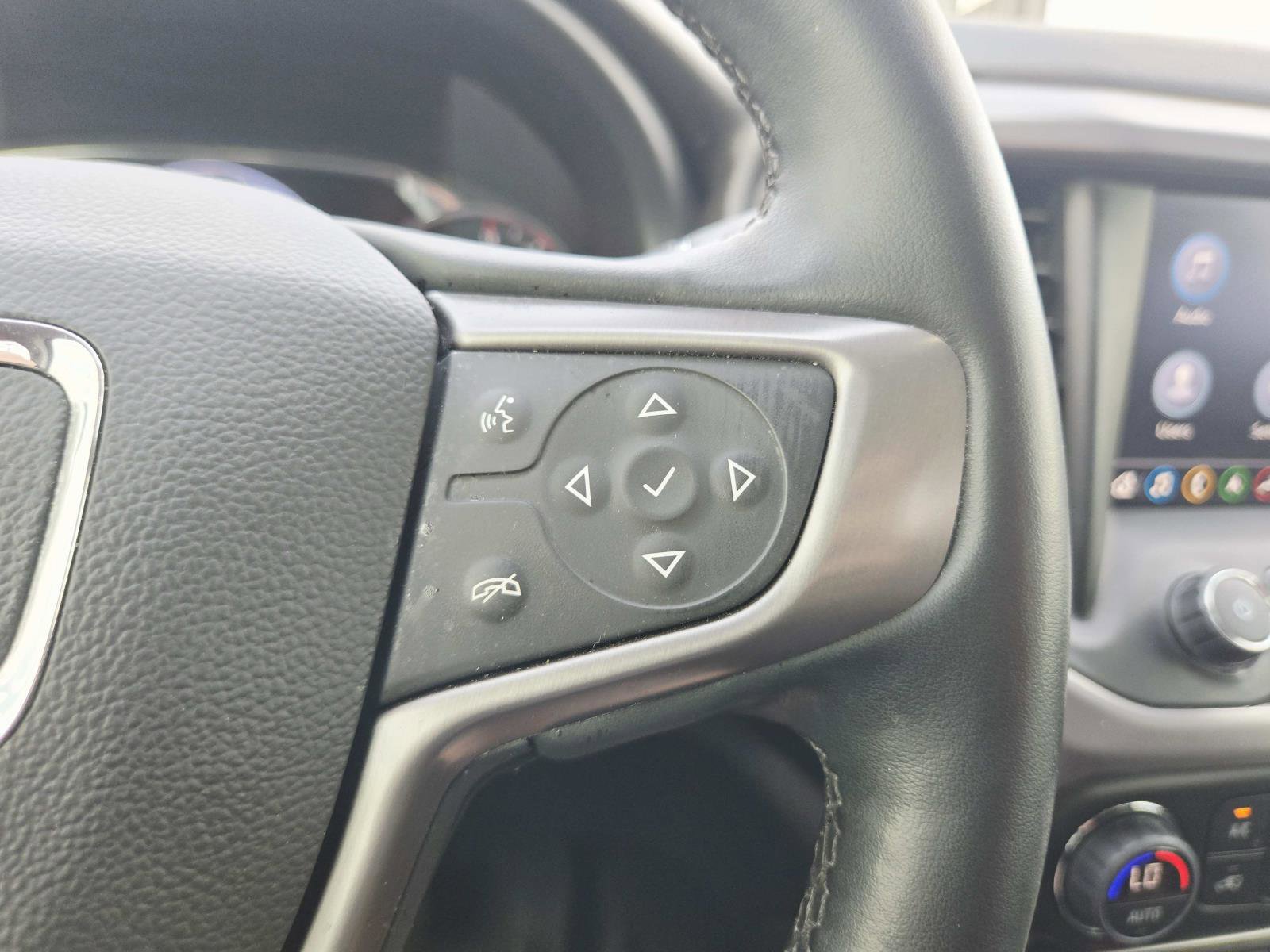 Used 2023 GMC Acadia AT4 w/ Technology Package AWD/4WD image 27