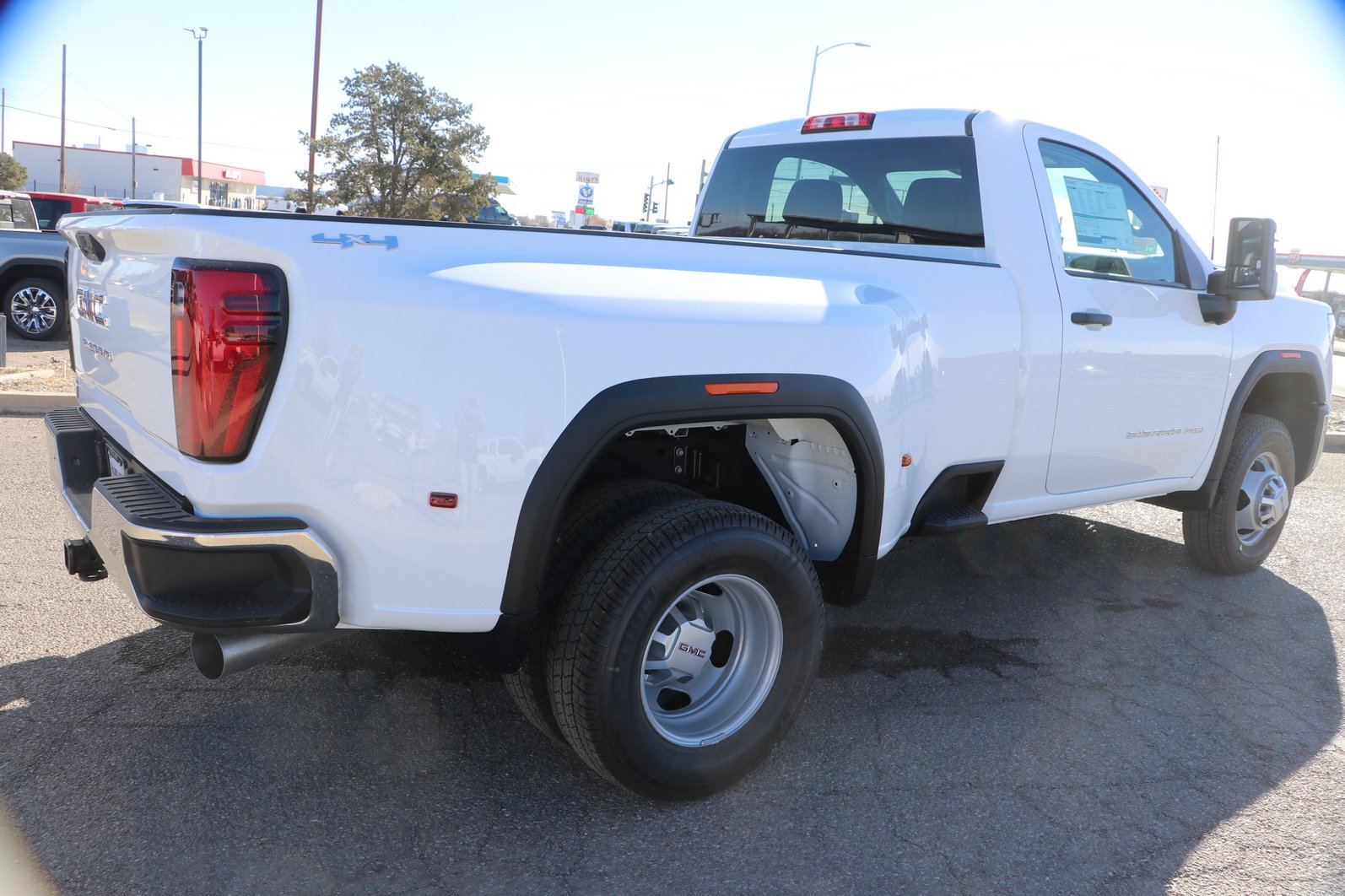 New 2026 GMC Sierra 3500 Pro AWD/4WD image 7