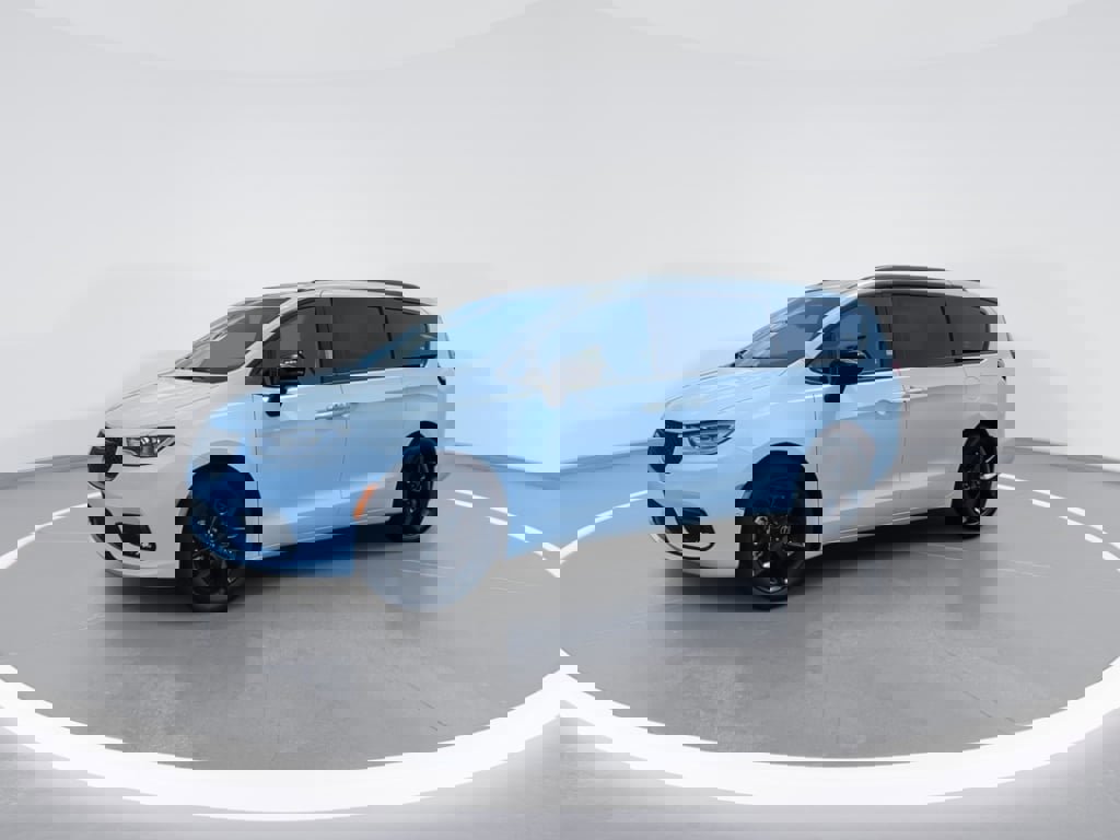 New 2026 Chrysler Pacifica Limited image 4