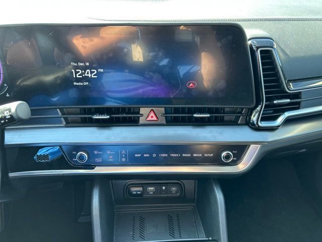 Used 2025 Kia Sportage EX image 25