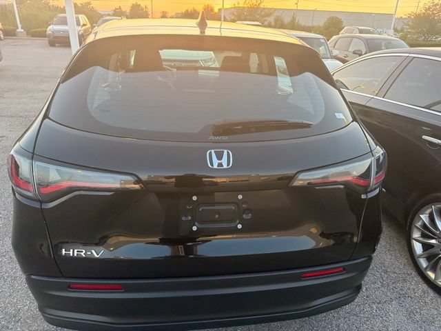 Used 2024 Honda HR-V LX image 3