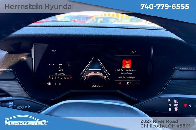 Used 2024 GMC Acadia Elevation image 17