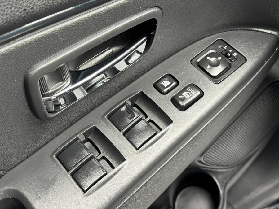 Used 2025 Mitsubishi Outlander Sport AWD image 7