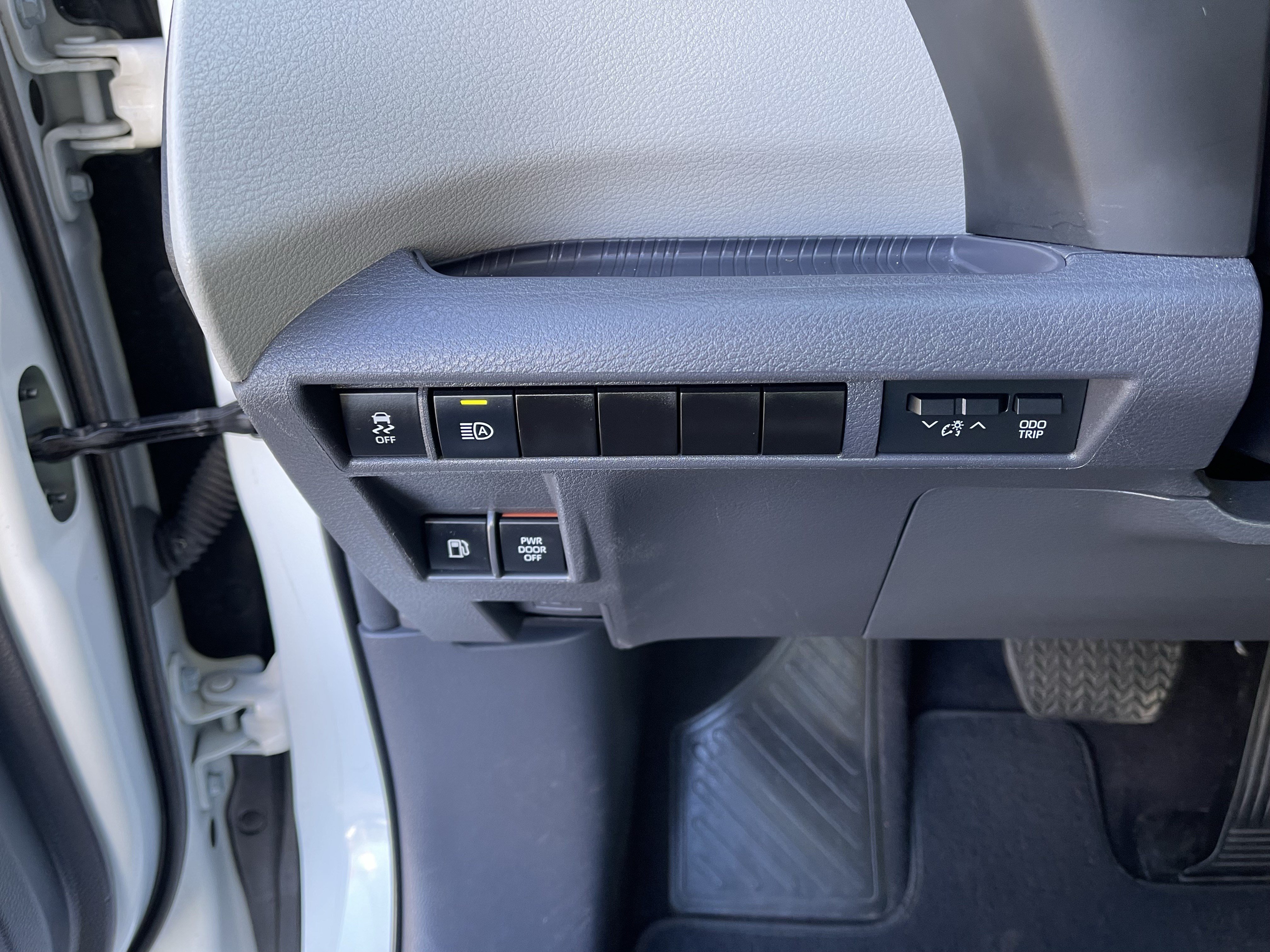 Certified 2024 Toyota Sienna LE AWD/4WD image 23