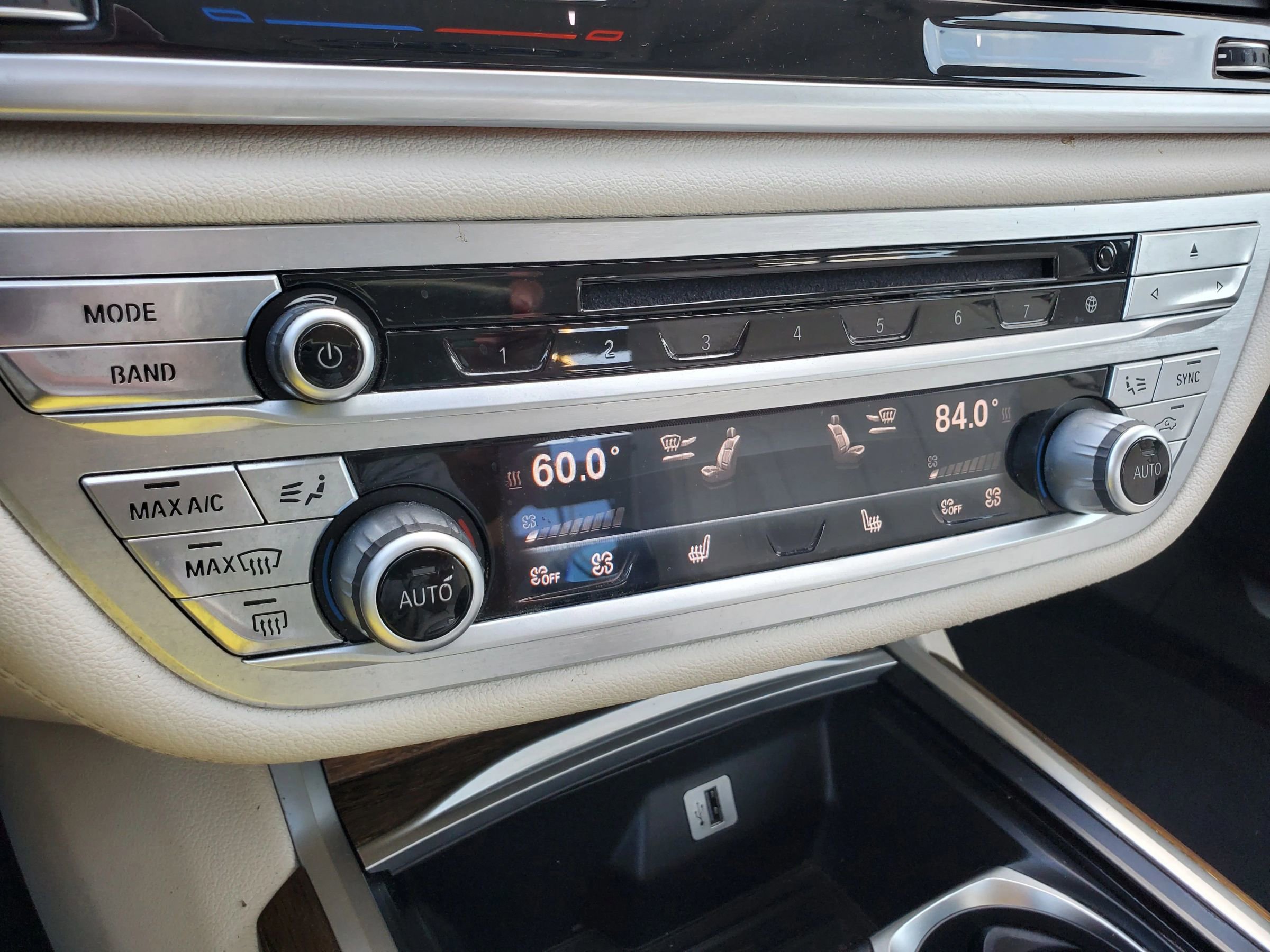 Used 2018 BMW 750i xDrive image 63