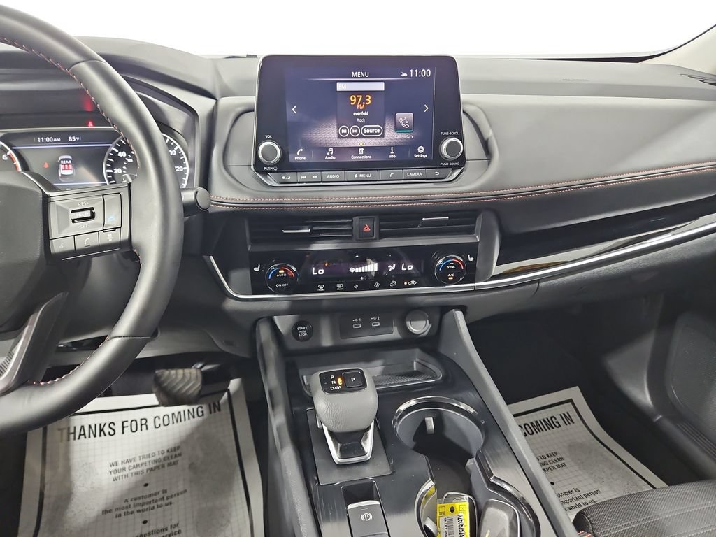 Certified 2025 Nissan Rogue SV AWD/4WD image 22